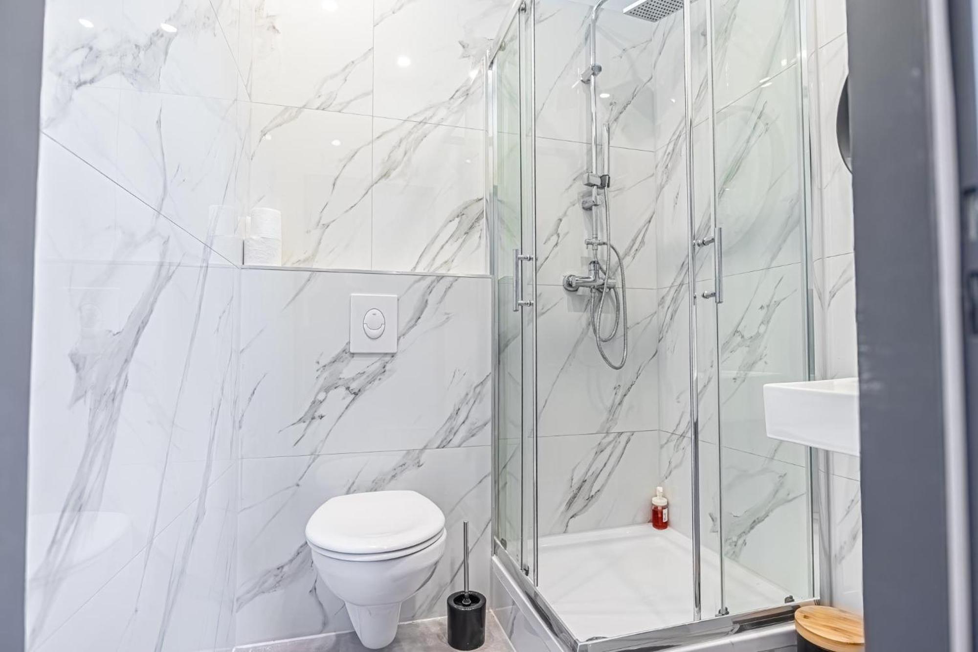 וינה Spacious Shared Apartment Schoenbrunn מראה חיצוני תמונה