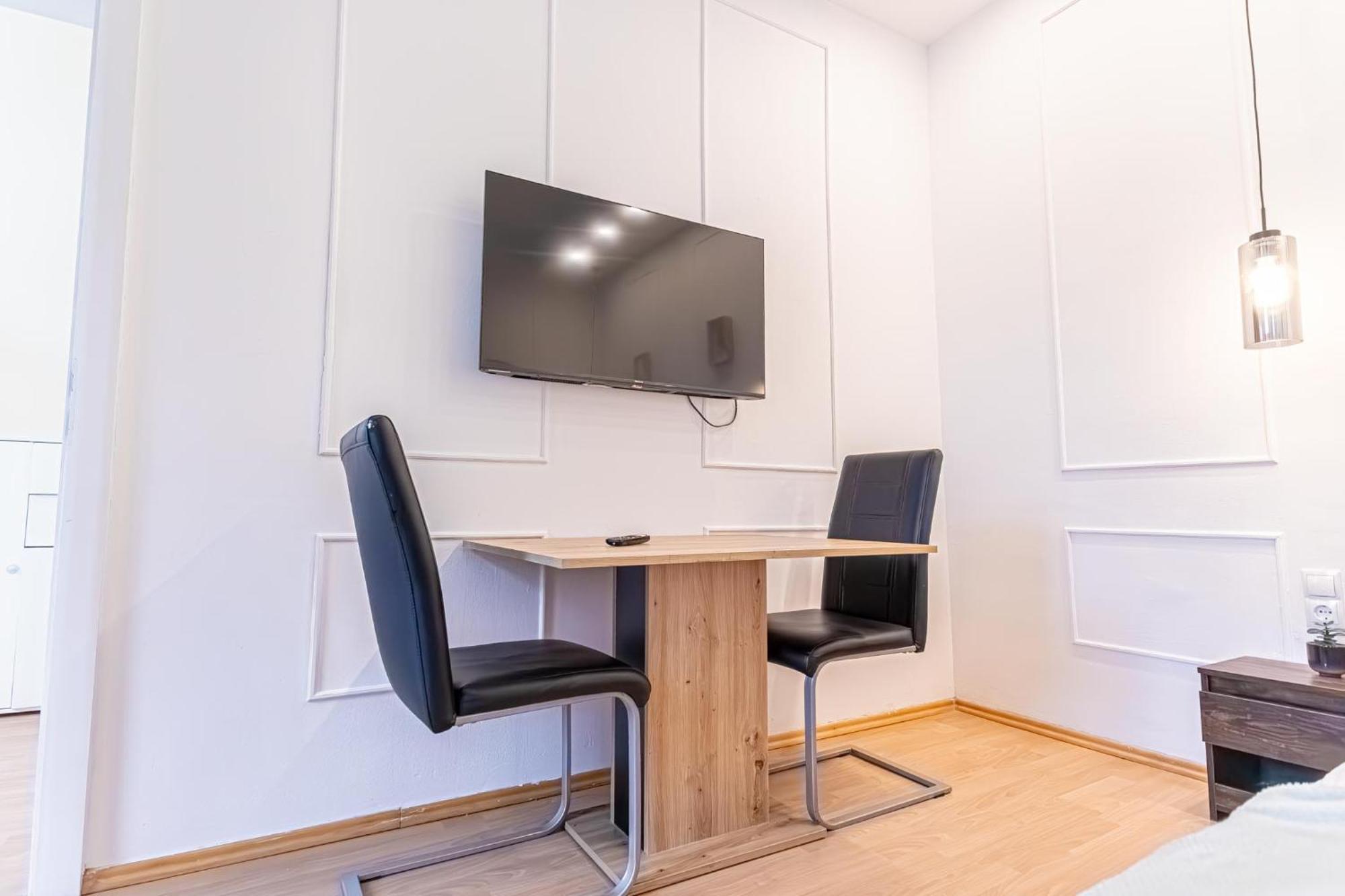 וינה Spacious Shared Apartment Schoenbrunn מראה חיצוני תמונה
